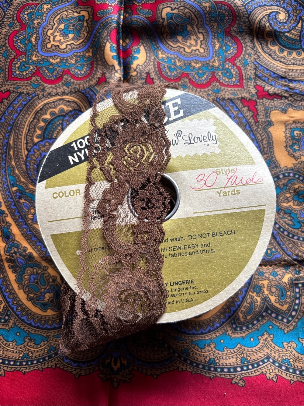 Vintage Sew Lovely Brown Floral Nylon Lace Trim 30 Yards Original Spool